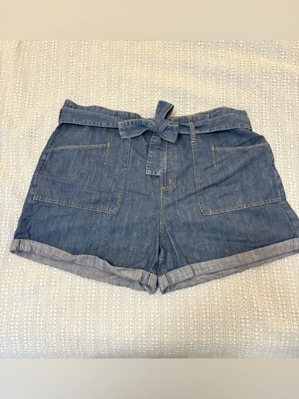 torrid Baggy Blue Denim Paperbag Tie & High Waist Shorts sz 20